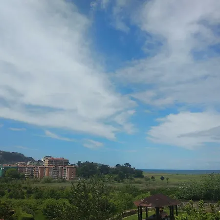 Agerre Goikoa Farm stay *